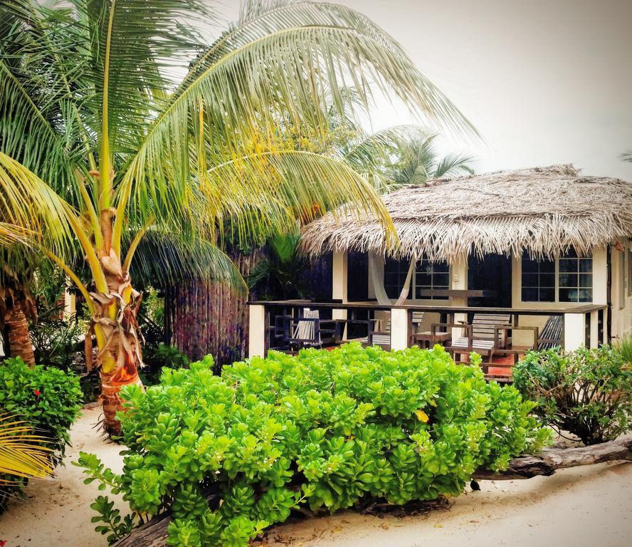 Caribbean Beach Cabanas Placencia Exteriör bild